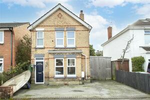 Picture #0 of Property #1475927541 in Nortoft Road, Charminster, Bournemouth BH8 8QA