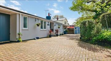 Picture #25 of Property #1476409641 in Hurn Way, Christchurch BH23 2NX