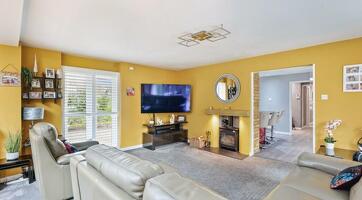 Picture #9 of Property #1476409641 in Hurn Way, Christchurch BH23 2NX