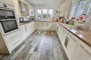 Picture #8 of Property #1477446441 in Bere Regis BH20 7NF