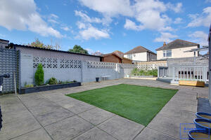 Picture #37 of Property #1489691541 in Gresham Road,  Bournemouth BH9 1QS
