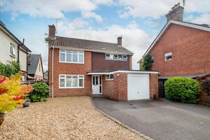 Picture #5 of Property #1489739931 in Northfield Road, Ringwood BH24 1SU