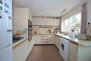 Picture #6 of Property #1491922641 in Acacia Avenue, Verwood BH31 6XF