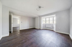 Picture #2 of Property #1493240541 in Forest View, Ringwood Road, Woodlands SO40 7HT