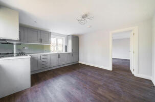 Picture #7 of Property #1493240541 in Forest View, Ringwood Road, Woodlands SO40 7HT