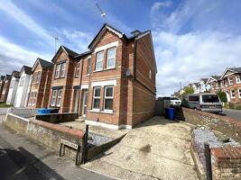 Picture #0 of Property #1497261741 in Francis Road, Parkstone, POOLE BH12 2AT