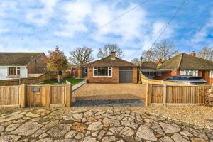 Picture #0 of Property #1501969341 in Pollards Moor Road, Copythorne, Southampton SO40 2NZ