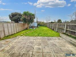 Picture #15 of Property #1502798541 in Tatnam Road, Sterte, Poole BH15 2DP