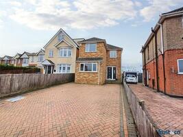 Picture #18 of Property #1502798541 in Tatnam Road, Sterte, Poole BH15 2DP