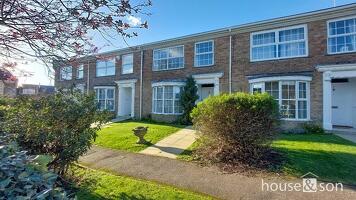 Picture #0 of Property #1506323541 in Wedgwood Drive, Whitecliff, Poole BH14 8ET