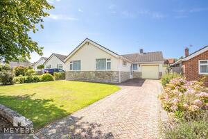 Picture #0 of Property #1508007831 in Carbery Gardens, Southbourne BH6 3LS