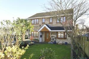 Picture #0 of Property #1513022541 in South Road, Corfe Mullen, Wimborne BH21 3HZ