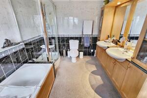 Picture #8 of Property #1514005641 in Bournemouth BH12 5EU