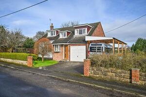 Picture #0 of Property #1516241541 in Oakfield Road, Bartley, Southampton SO40 2LQ