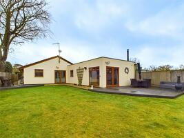 Picture #9 of Property #1516251441 in Wiltshire Gardens, Bransgore, Christchurch BH23 8BJ