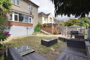 Picture #2 of Property #1517260731 in Moordown , Bournemouth OPEN TO OFFERS BH9 3BB