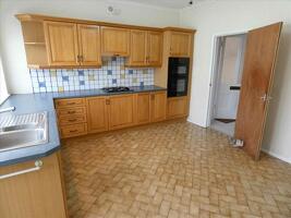 Picture #4 of Property #1517795541 in Vicarage Road, Winton, Bournemouth BH9 2SA