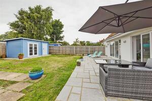 Picture #16 of Property #1520945541 in Broadway, Hengistbury Head, Bournemouth BH6 4EJ