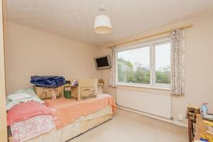 Picture #10 of Property #1521499641 in Salcombe Crescent, Totton, Southampton SO40 8BQ