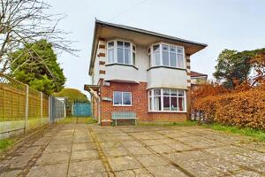 Picture #0 of Property #1522222641 in Wick Lane, Wick, Bournemouth BH6 4JT