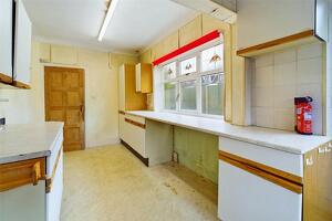 Picture #6 of Property #1522222641 in Wick Lane, Wick, Bournemouth BH6 4JT