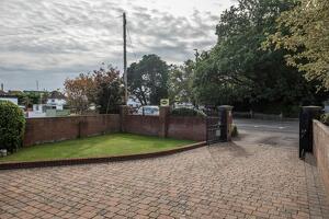 Picture #22 of Property #1526112141 in Sandbanks Road, Lilliput BH14 8EY