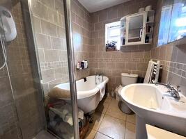 Picture #4 of Property #1526995731 in Swanage BH19 1HZ