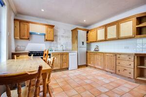 Picture #1 of Property #1527666441 in Pound Lane, Burley, Ringwood BH24 4ED