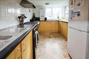 Picture #3 of Property #1530159441 in Highfield Road, Bournemouth BH9 2SG