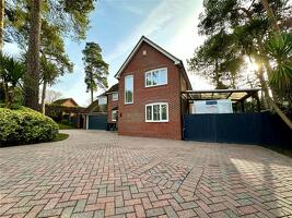 Picture #0 of Property #1530252441 in Hobbs Park, St. Leonards, Ringwood BH24 2PU