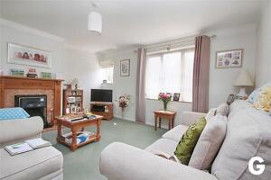 Picture #1 of Property #1531176441 in Southampton Road, Ringwood BH24 1JE
