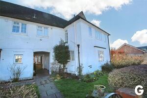 Picture #11 of Property #1531176441 in Southampton Road, Ringwood BH24 1JE