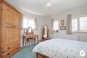 Picture #5 of Property #1531176441 in Southampton Road, Ringwood BH24 1JE