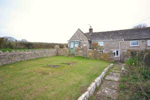 Picture #1 of Property #1536449541 in Gully, Swanage BH19 3DN