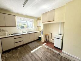 Picture #4 of Property #1538373741 in Whitehayes Road, Burton, Christchurch BH23 7PB