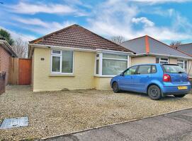 Picture #0 of Property #1541539641 in Sunnyside Road, Parkstone, POOLE BH12 2LQ