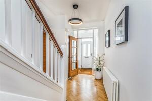 Picture #9 of Property #1545836241 in Southbourne Overcliff Drive, Southbourne, Bournemouth BH6 3NP