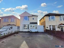 Picture #0 of Property #1548086541 in Herbert Avenue, Parkstone, Poole BH12 4EE