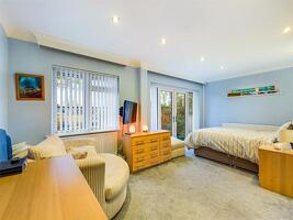 Picture #9 of Property #1548421641 in Denham Drive, Highcliffe, Christchurch BH23 5AT