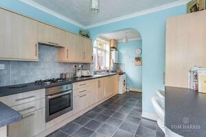 Picture #4 of Property #1551655431 in New Park Road, Bournemouth BH6 5AB