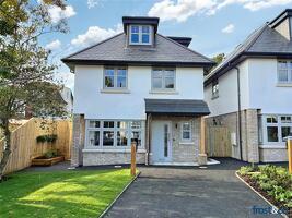 Picture #0 of Property #1553613141 in Glenair Avenue, Lower Parkstone, Poole BH14 8AD