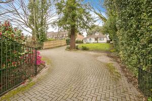 Picture #0 of Property #1556871741 in Winston Avenue, Branksome, Poole BH12 1PA