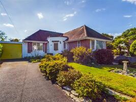 Picture #0 of Property #1557182931 in Woodland Way, Highcliffe, Christchurch BH23 4LQ