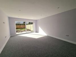 Picture #4 of Property #1559332641 in Eastfield Lane, Ringwood BH24 1UN