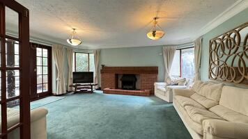 Picture #1 of Property #1562726541 in Ravine Road, Canford Cliffs BH13 7HY