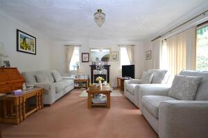 Picture #2 of Property #1567685541 in Noon Gardens, Verwood BH31 7XQ