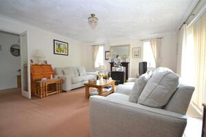 Picture #3 of Property #1567685541 in Noon Gardens, Verwood BH31 7XQ