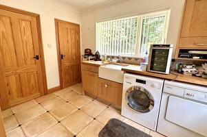 Picture #11 of Property #1568162331 in St Ives Park, Ashley Heath BH24 2JY