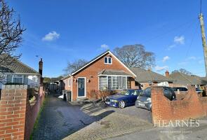 Picture #0 of Property #1568961441 in Meadow View Road, Bournemouth BH11 9RB