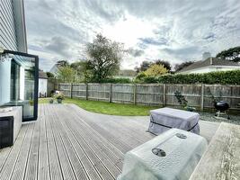 Picture #4 of Property #1572739041 in Priors Close, Friars Cliff, Christchurch BH23 4EZ